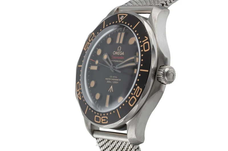 Omega Seamaster titanium automatic men's watch 210.90.42.20.01.001 LP: 10900EUR [2507055]