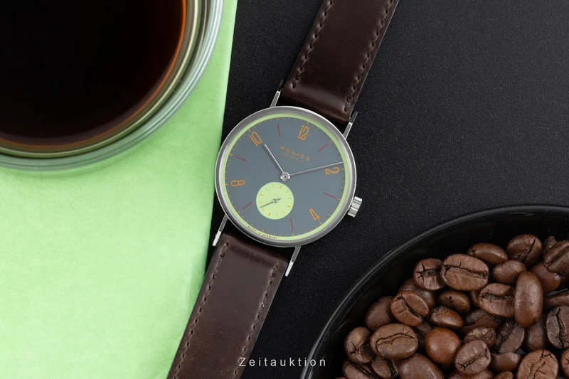 Nomos Tangente steel manual winding unisex Tangente Super 30 Feldmausgrau Limited [2506745]