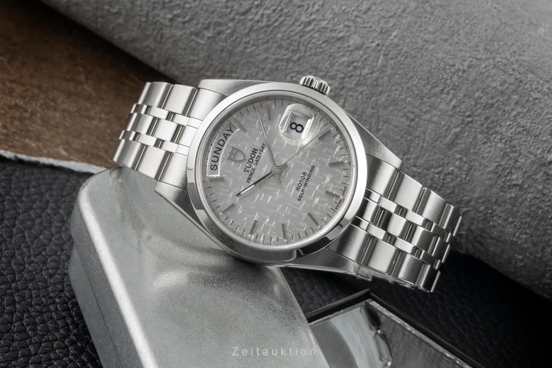 Tudor Date-Day steel automatic men's watch 76200 [2506722]