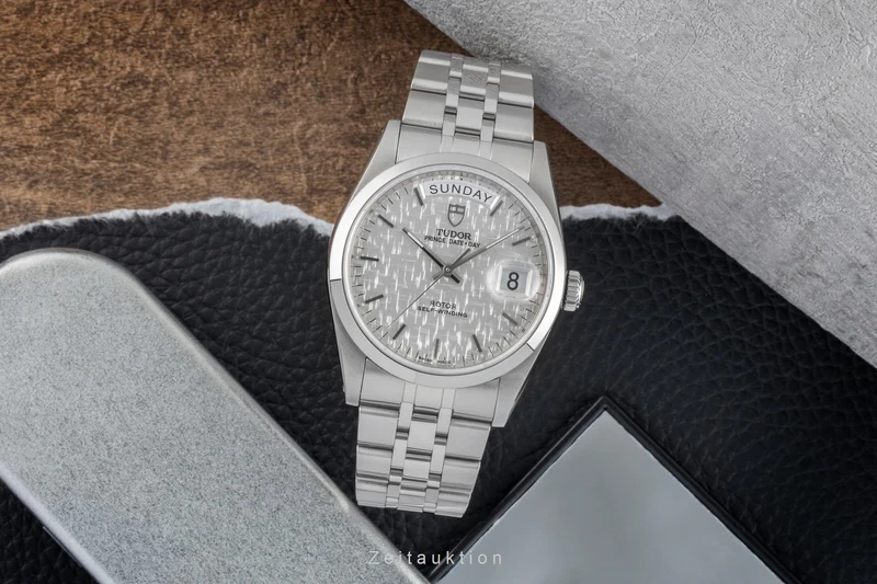 Tudor Date-Day steel automatic men's watch 76200 [2506722]