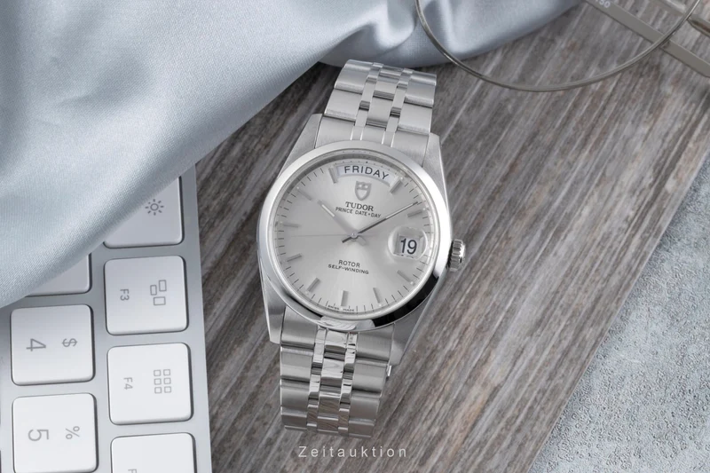 Tudor Date-Day steel automatic men's watch 76200 [2506978]