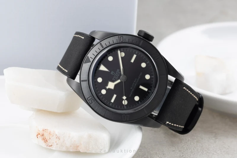 Tudor Black Bay ceramic / steel automatic men's watch 79210CNU LP: 5300EUR [2506650]