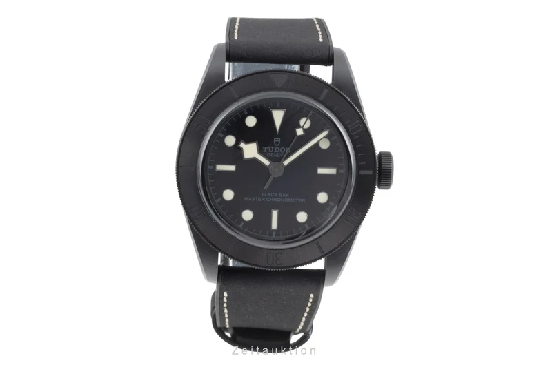 Tudor Black Bay ceramic / steel automatic men's watch 79210CNU LP: 5300EUR [2506650]