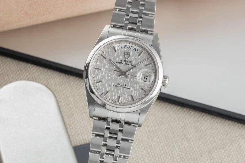 Tudor Date-Day steel automatic men's watch 76200 [2506723]