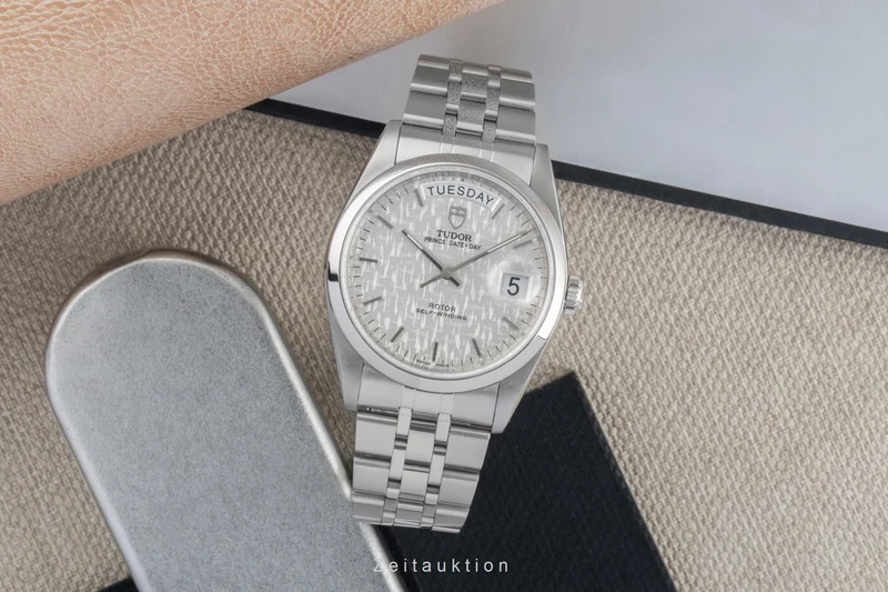 Tudor Date-Day steel automatic men's watch 76200 [2506723]