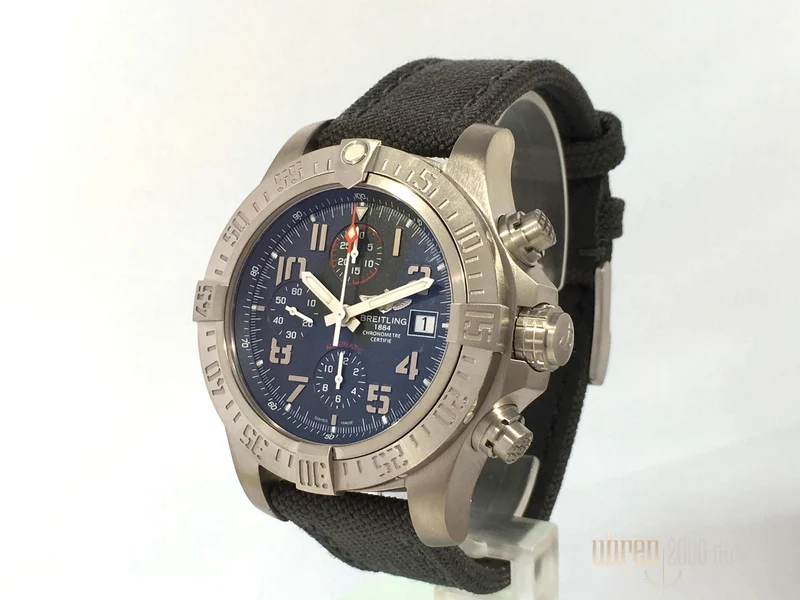 Breitling Avenger Bandit Chronograph Automatik E1338310.M534.109W.A20BASA.1