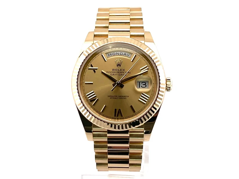 Rolex Day-Date 40 18 kt Gelbgold 228238 Champagner Römisch
