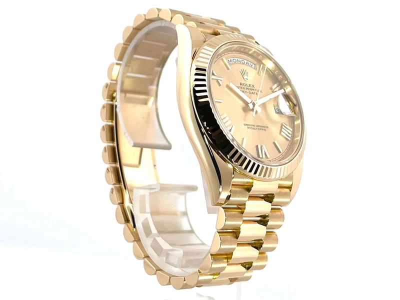 Rolex Day-Date 40 18 kt Gelbgold 228238 Champagner Römisch