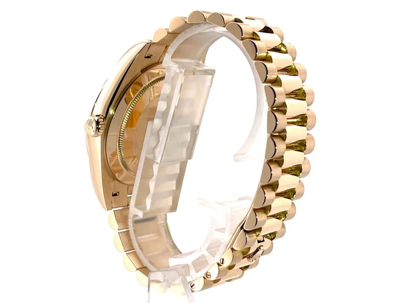 Rolex Day-Date 40 18 kt Gelbgold 228238 Champagner Römisch