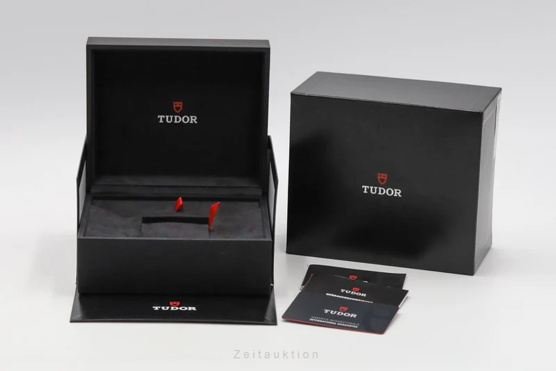 Tudor Black Bay steel / gold automatic men's watch 79833MN LP: 4840EUR [2506447]