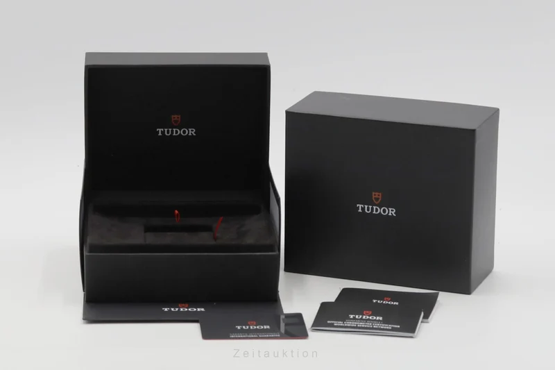 Tudor Black Bay steel automatic men's watch M79000N-0001 LP: 4040EUR [2506322]