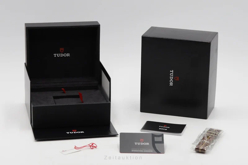 Tudor Black Bay bronze automatic men's watch 79012M [2505413]