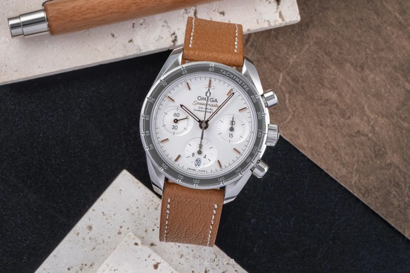 Omega Speedmaster chronograph steel automatic men's watch 324.32.38.50.02.001 LP: 5700EUR [2506040]