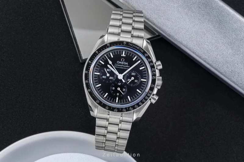 Omega Speedmaster Moonwatch chronograph steel manual winding men's watch 310.30.42.50.01.002 LP: 8700EUR [2506082]