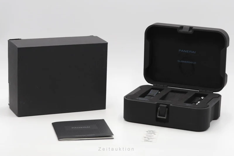 Panerai Submersible titanium automatic men's watch PAM01305 LP: 10900EUR [2505805]