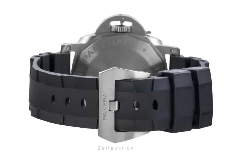 Panerai Submersible titanium automatic men's watch PAM01305 LP: 10900EUR [2505805]
