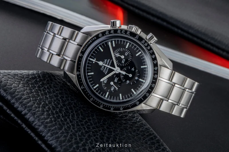 Omega Speedmaster Moonwatch chronograph steel manual winding men's watch 311.30.42.30.01.005 LP: 7600EUR [2506428]