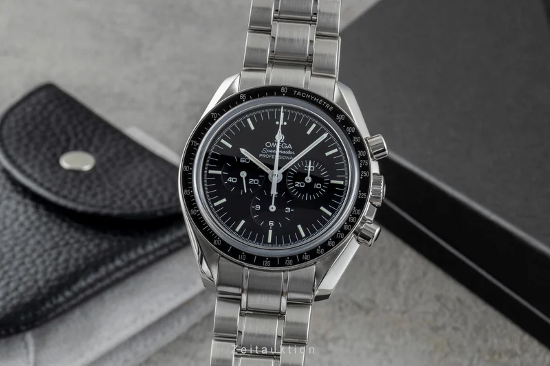 Omega Speedmaster Moonwatch chronograph steel manual winding men's watch 311.30.42.30.01.006 LP: 8700EUR [2502215]
