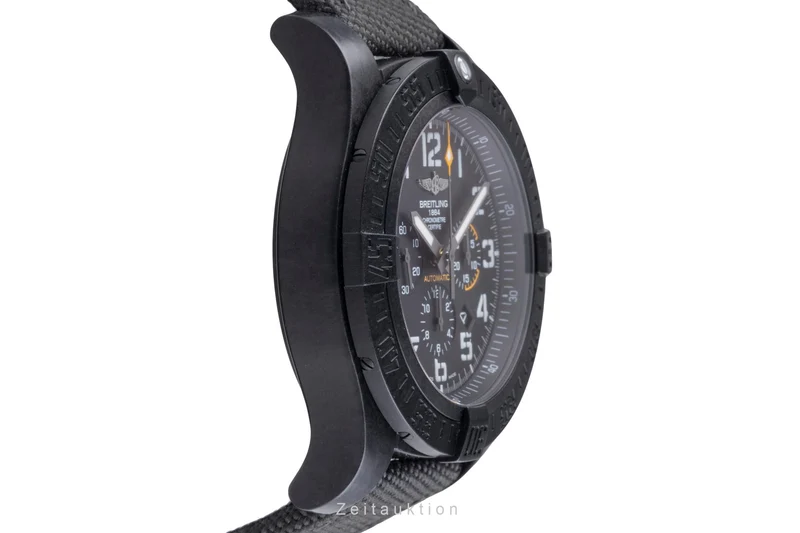 Breitling Avenger chronograph breitlight automatic men's watch XB0170E4/BF29 [2506165]
