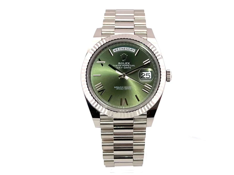 Rolex Day-Date 40 18 kt Weißgold 228239 Olivgrün R