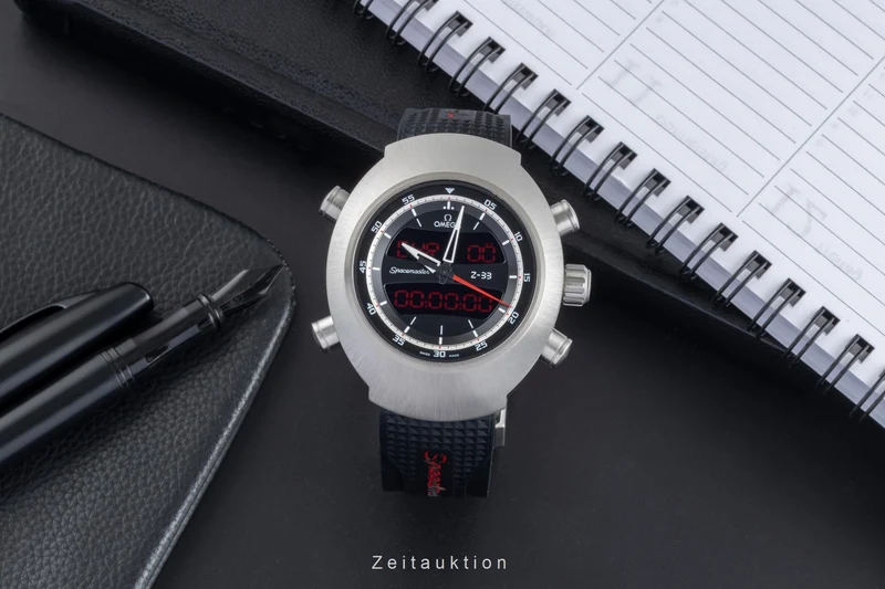 Omega Speedmaster chronograph titanium quartz men's watch 325.92.43.79.01.001 [2506178]