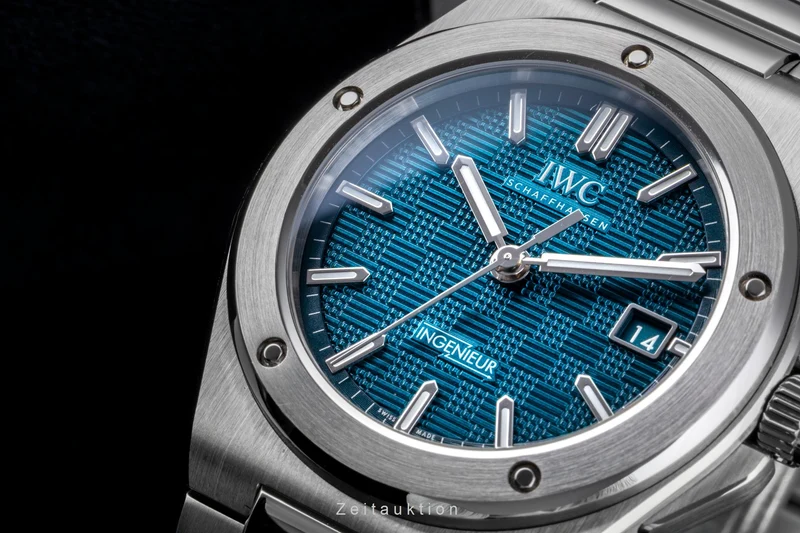 IWC Ingenieur steel automatic men's watch IW328903 LP: 12900EUR [2506394]
