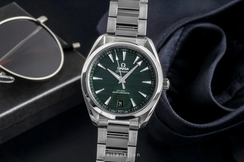 Omega Seamaster steel automatic men's watch 220.10.41.21.10.001 LP: 6800EUR [2506135]