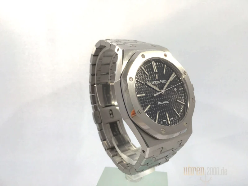 Audemars Piguet AP Royal Oak 15400ST.OO.1220ST.01 aus 2014