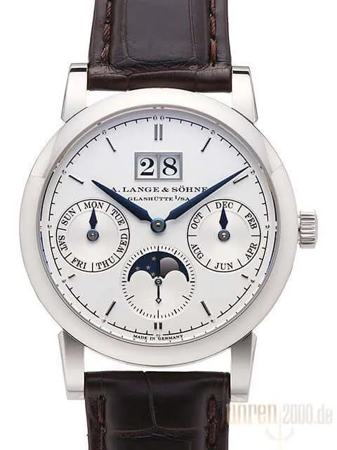 A. Lange & Söhne Saxonia Jahreskalender 18 kt Weißgold 330.026