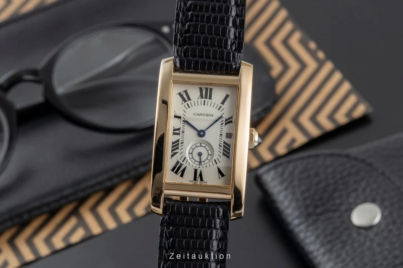 Cartier Tank Américaine 18 ct gold quartz men's watch 8012905 [2504080]
