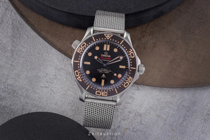 Omega Seamaster titanium automatic men's watch 210.90.42.20.01.001 LP: 10900EUR [2505998]