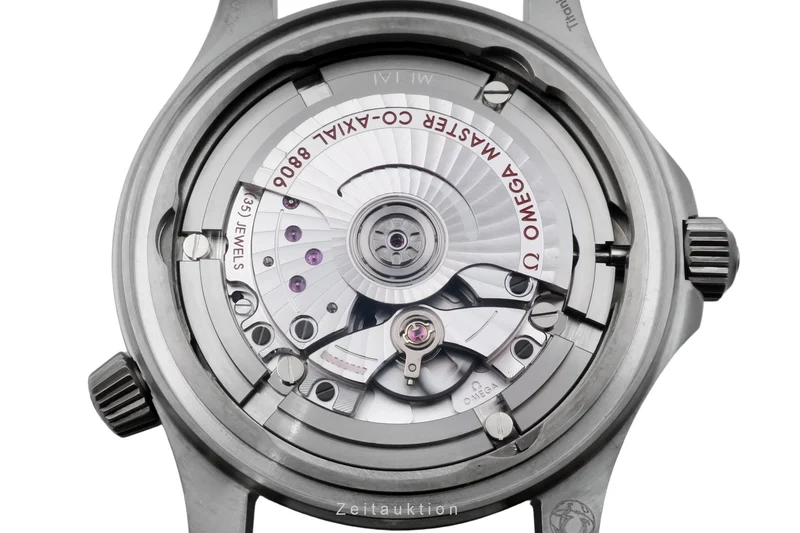 Omega Seamaster titanium automatic men's watch 210.90.42.20.01.001 LP: 10900EUR [2505998]