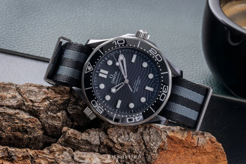 Omega Seamaster ceramic / titanium automatic men's watch 210.92.44.20.01.002 LP: 9700EUR [2506256]