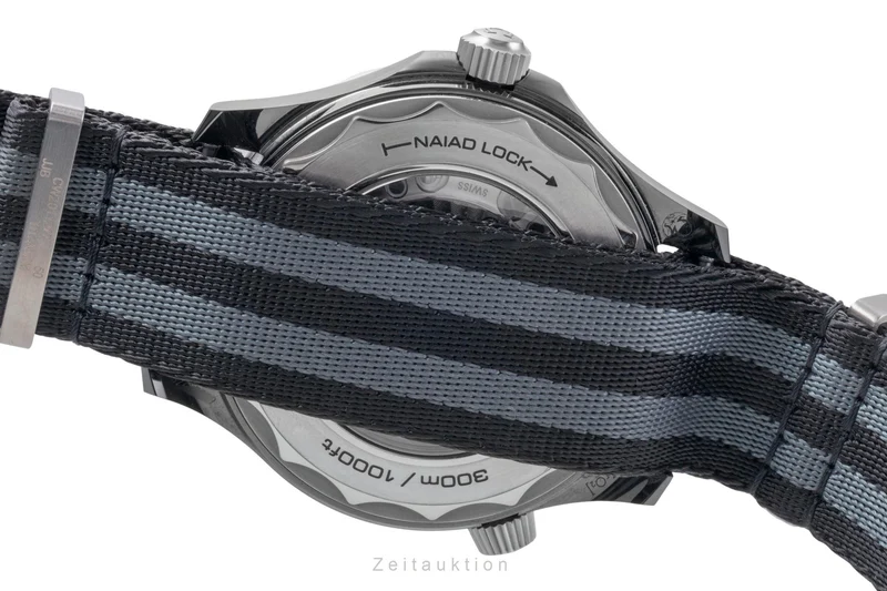 Omega Seamaster ceramic / titanium automatic men's watch 210.92.44.20.01.002 LP: 9700EUR [2506256]