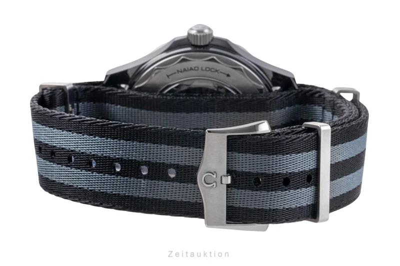 Omega Seamaster ceramic / titanium automatic men's watch 210.92.44.20.01.002 LP: 9700EUR [2506256]