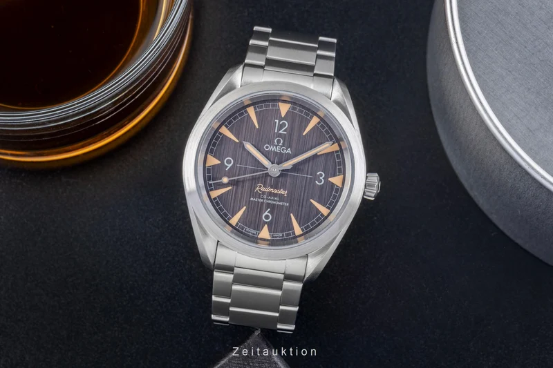 Omega Railmaster steel automatic men's watch 220.10.40.20.01.001 [2506069]