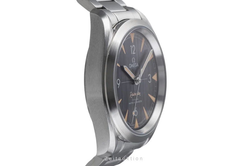 Omega Railmaster steel automatic men's watch 220.10.40.20.01.001 [2506069]