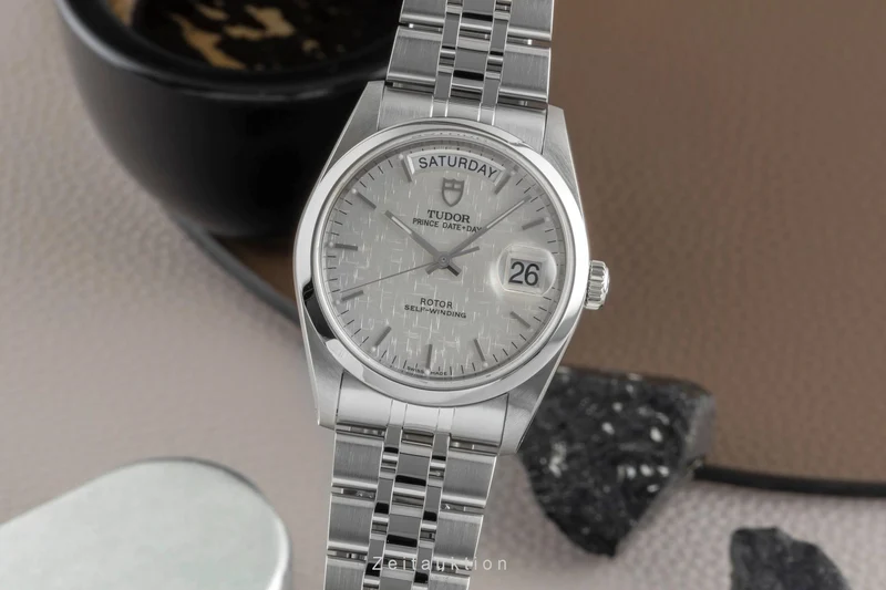 Tudor Date-Day steel automatic men's watch 76200 [2505937]