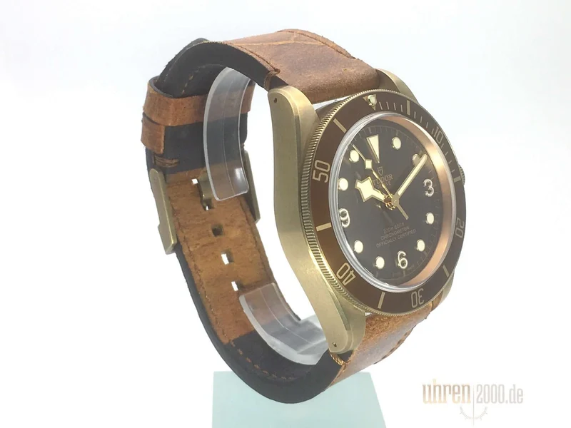 Tudor Heritage Black Bay Bronze 79250BM Leder aus 2016