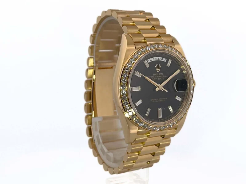 Rolex Day-Date 40 18 kt Gold 228348 RBR Schwarz DIA