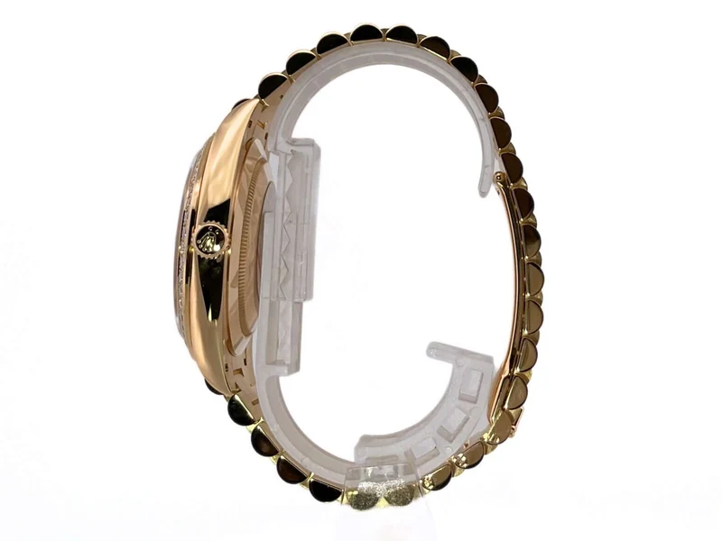 Rolex Day-Date 40 18 kt Gold 228348 RBR Schwarz DIA