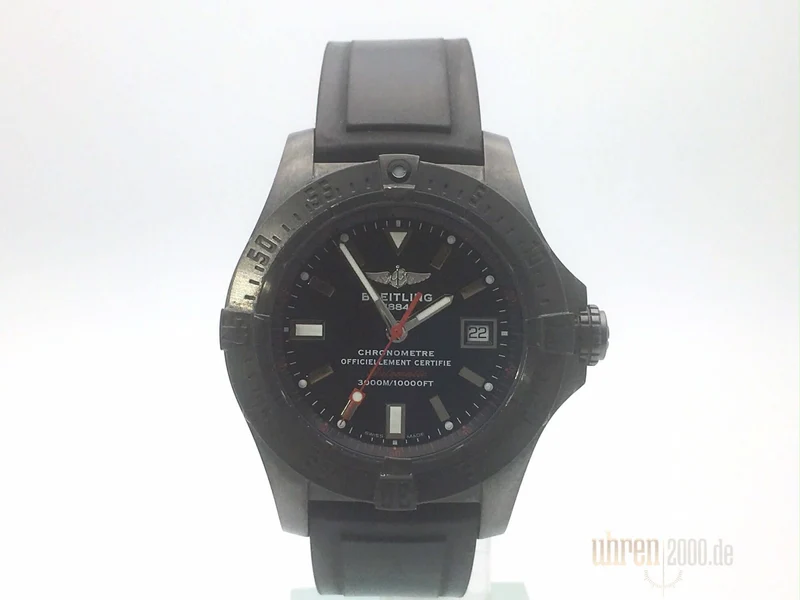 Breitling Avenger Seawolf Blacksteel Limited Edition M1733010-BB45 aus 2013