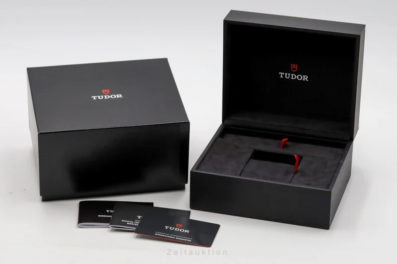 Tudor Black Bay steel automatic men's watch 79030B [2506088]