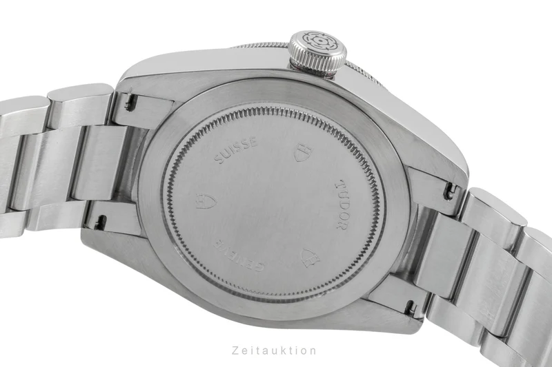 Tudor Black Bay steel automatic men's watch 79220R LP: 4580EUR [2505899]