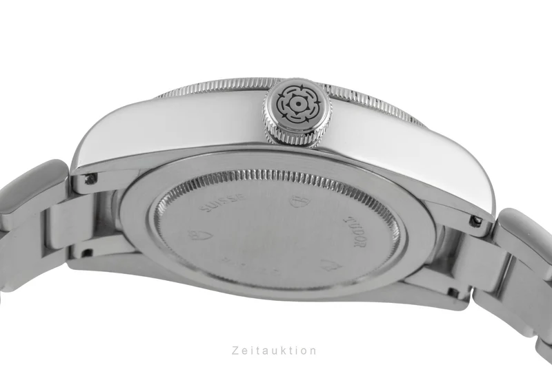Tudor Black Bay steel automatic men's watch 79220R LP: 4580EUR [2505899]