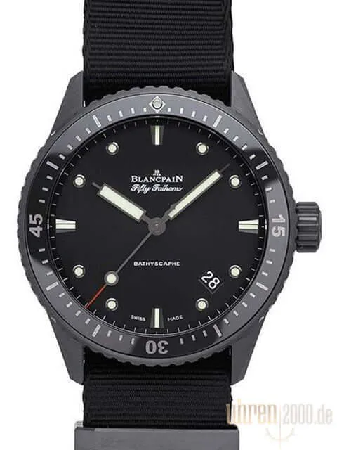Blancpain Fifty Fathoms Bathyscaphe 5000-0130-NABA Natoband