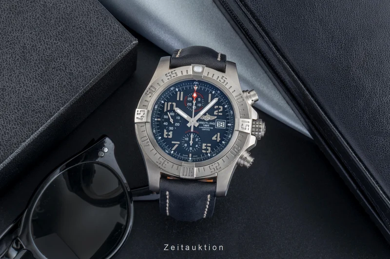 Breitling Avenger chronograph titanium automatic men's watch E13383 [2504692]