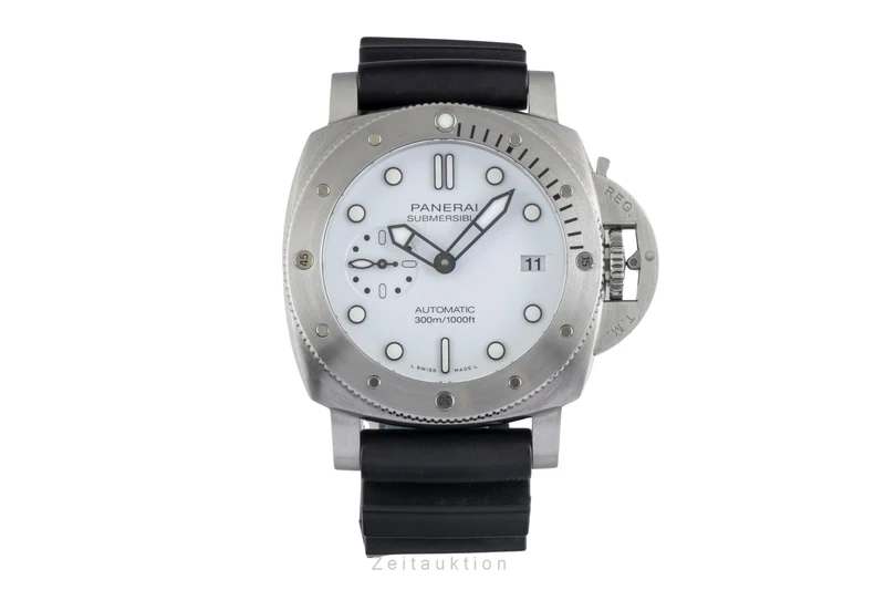 Panerai Submersible steel automatic men's watch PAM02223 LP: 9700EUR [2505662]