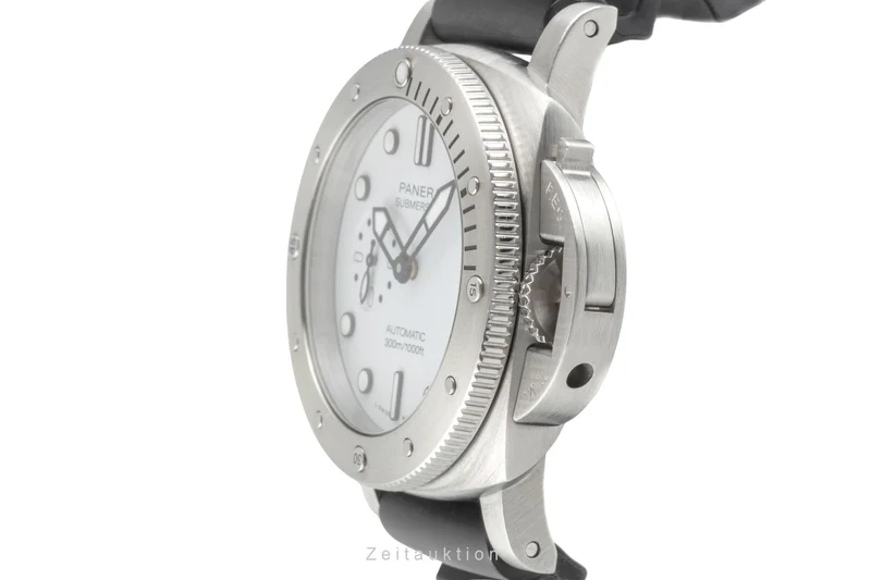 Panerai Submersible steel automatic men's watch PAM02223 LP: 9700EUR [2505662]