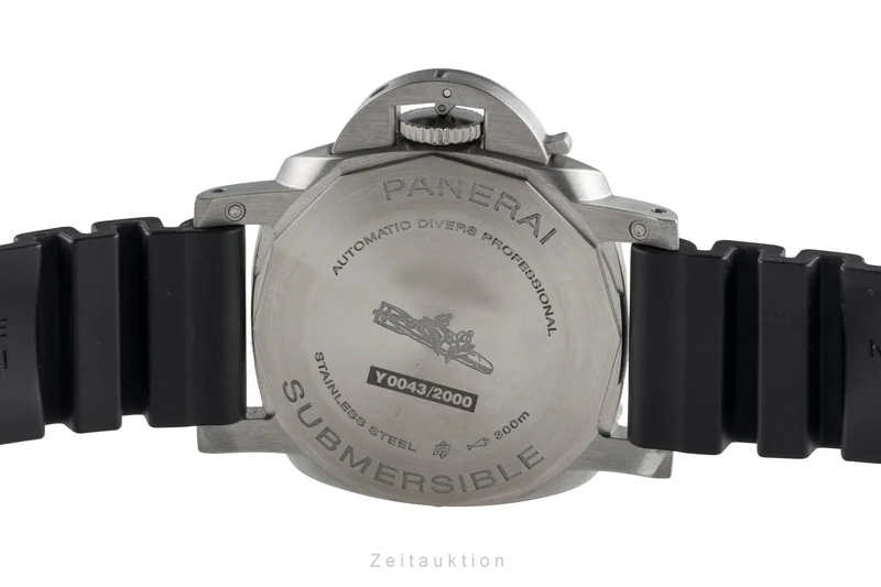 Panerai Submersible steel automatic men's watch PAM02223 LP: 9700EUR [2505662]